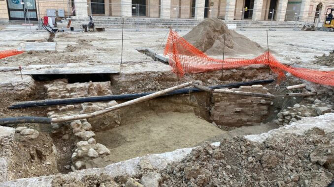Cantiere piazza Mazzini a Bastia e area archeologica, che cosa è?