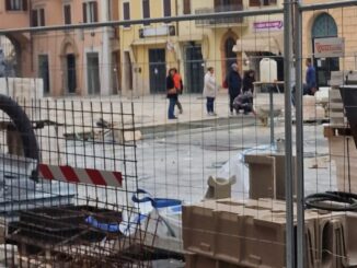 Prove di carrabilità in piazza Mazzini, chieste da Franco Possati