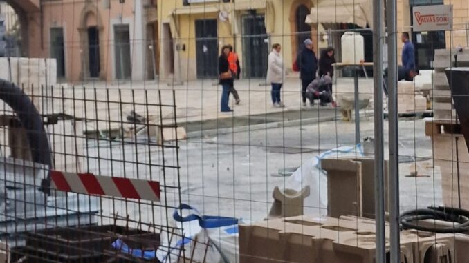 Prove di carrabilità in piazza Mazzini, chieste da Franco Possati