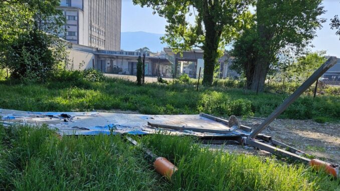 Rinuncia del Comune al canone unico patrimoniale su affissioni