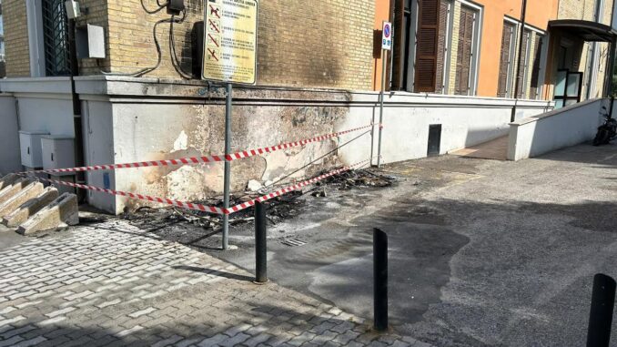 Incendio di Cassonetti a Bastia Umbra: 17enne Denunciato