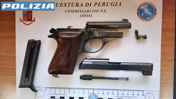 Arresto a Bastia Umbra: trovati stupefacenti, una pistola e contanti