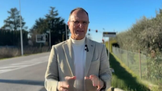 Polemica sul semaforo di via Ekberg, confronto in corso