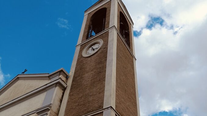 Bastia e i campanili: una storia degna di Peppone  e Don Camillo