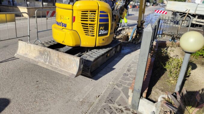 Condotta guasta e nessun preavviso: esplode la rabbia dei residenti