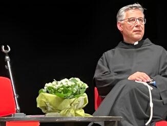 Papa Francesco rivive a Bastia Umbra con Padre Enzo Fortunato