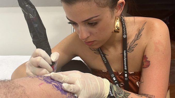Tatuaggi d’autore, premio a Acca Elena Ink a Senigallia