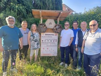 Installazione del nuovo bee hotel a Bastia Umbra per la biodiversità