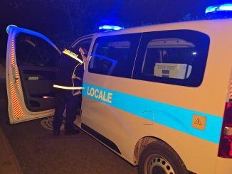Incidente stradale tra un Suv BMW e un ciclista, c'è un ferito