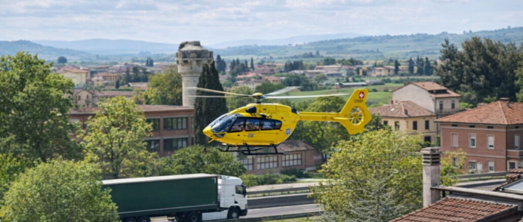 Incidente in via Tagliamento a Bastia, ferito trasportato in ospedale