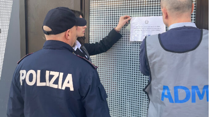 Scommesse illegali a Bastia: Polizia chiude locale c'erano minori