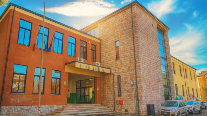 Scuola Antonietti, via ai lavori nei bagni con 85mila euro