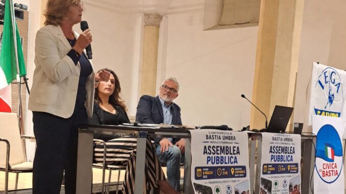 Bastia Umbra, il centrodestra chiede chiarezza su pini e palestra