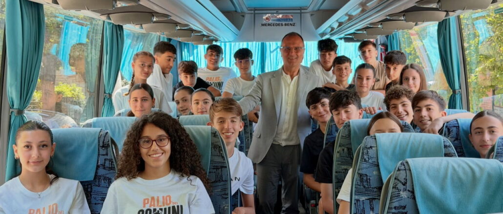 Palio dei Comuni gli studenti di Bastia Umbra corrono a Roma
